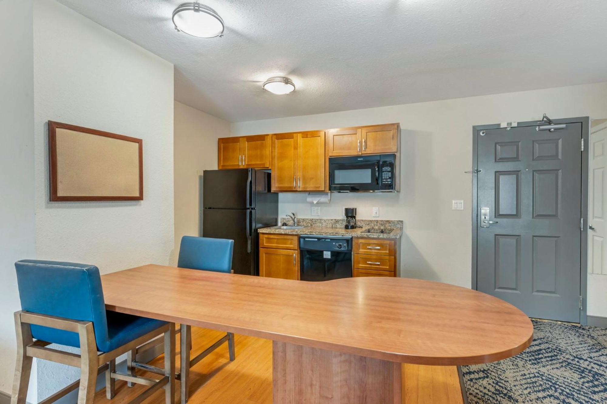 Candlewood Suites Indianapolis East By Ihg Exterior photo